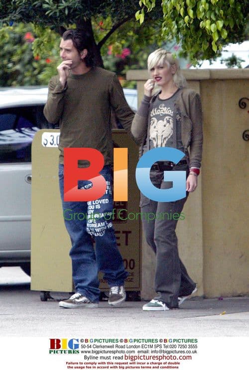 Gwen Stefani and Gavin Rossdale Picking Teeth