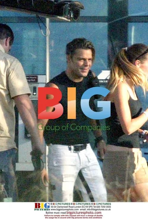 Ricky Martin signs autographs in Burbank