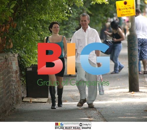 Frank Skinner and girlfriend shopping in London