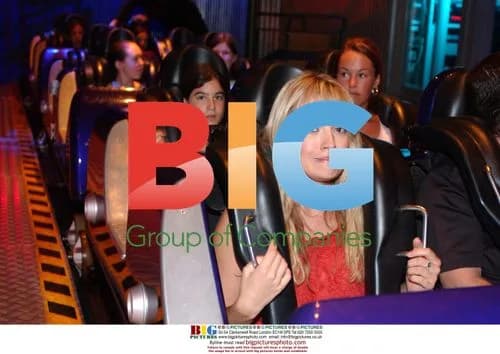 SINGER HAYLEY EVETTS AND MOTHER AT DISNEY PARIS