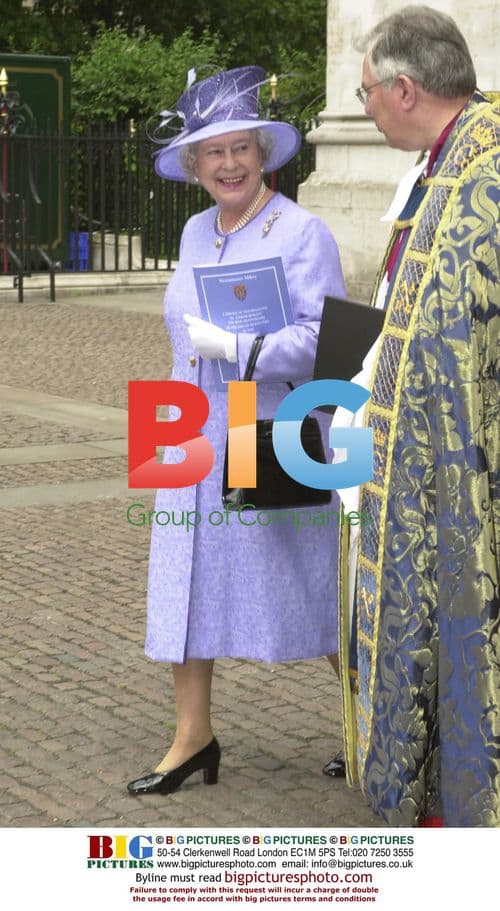 Queen at Westminster Abbey for Korean War Service