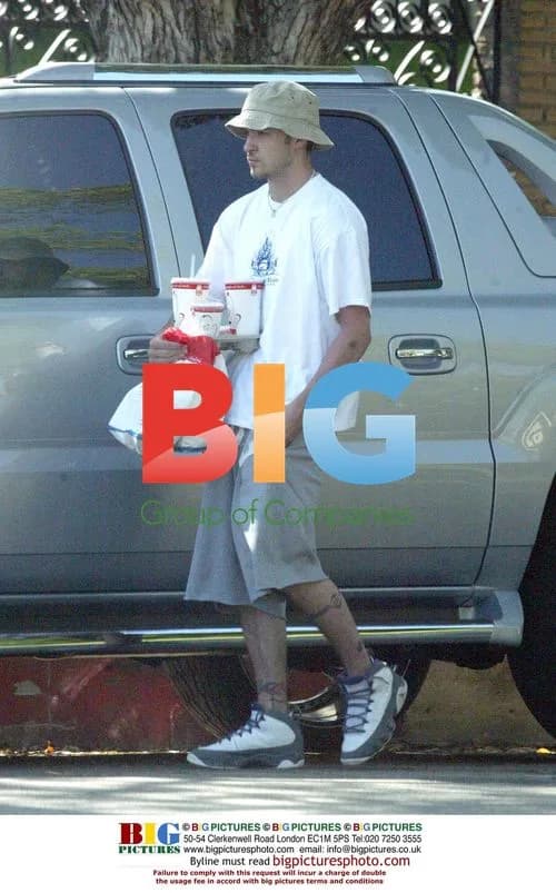 Justin Timberlake with girlfriend on golf course