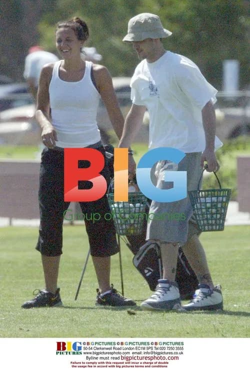 Justin Timberlake Golfing with Girlfriend