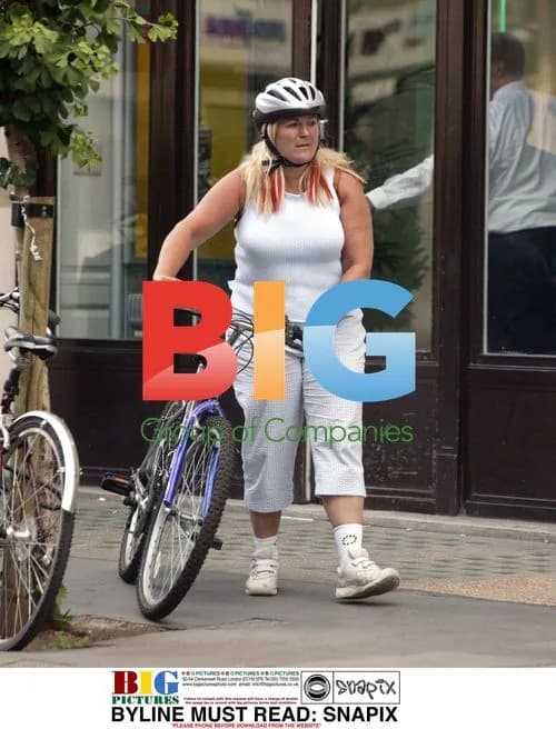 Vanessa Feltz Rides Bike in London