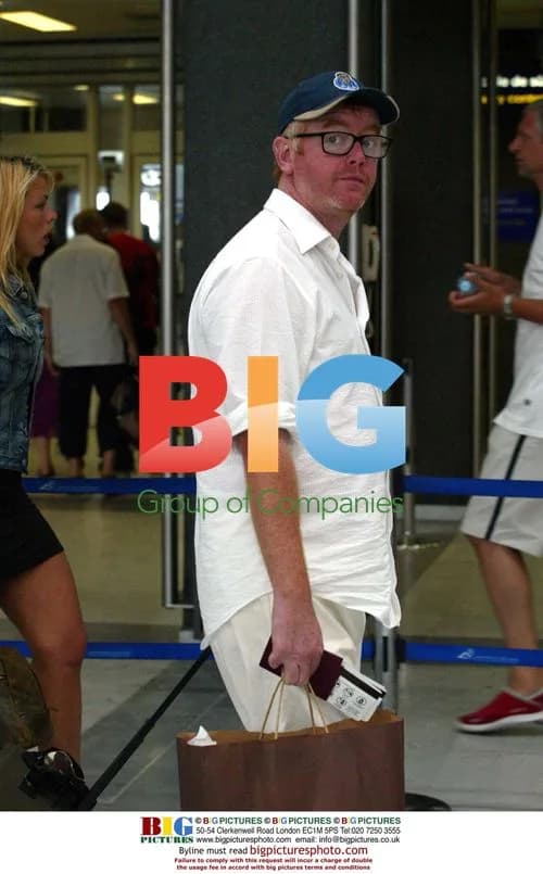CHRIS EVANS AND BILLIE PIPER AT NICE AIRPORT