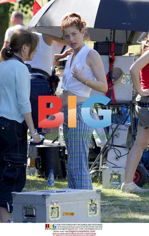 Debra Messing on 'Something Borrowed' Set