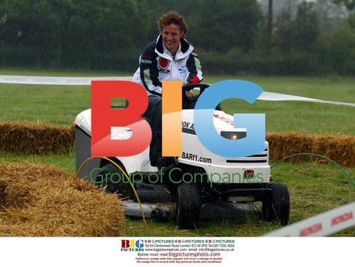 Jenson Button at Honda Lawn Mower Grand Prix