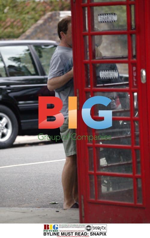 Harry Enfield Out Walking in London