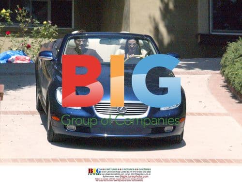 Demi Moore and Ashton Kutcher Remodeling Home