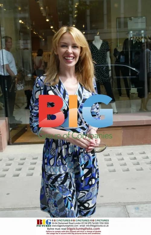 Kylie Minogue Shopping in West London