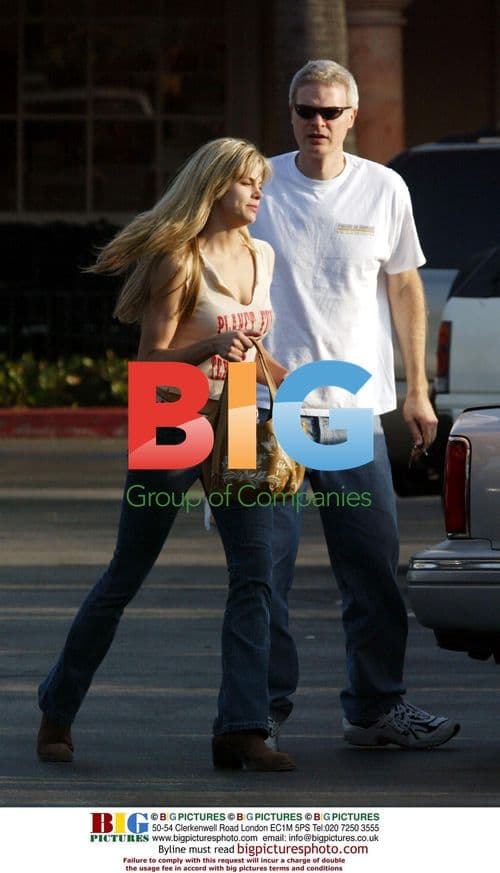 Steve Bing caught with mystery woman