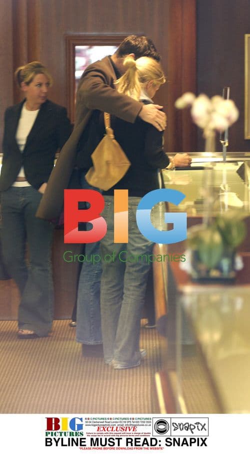 Adele Performs at Glastonbury Festival