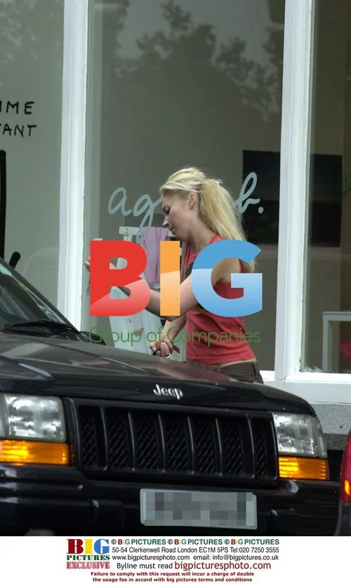 Tamara Beckwith Receives Parking Ticket