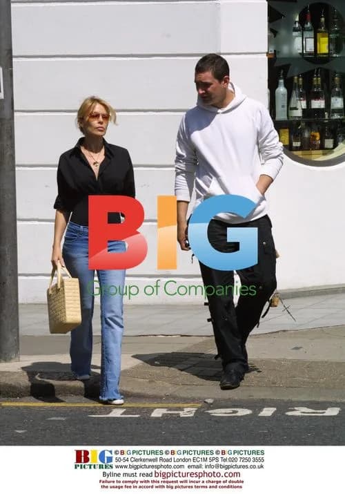 Kylie Minogue out with stylist in London