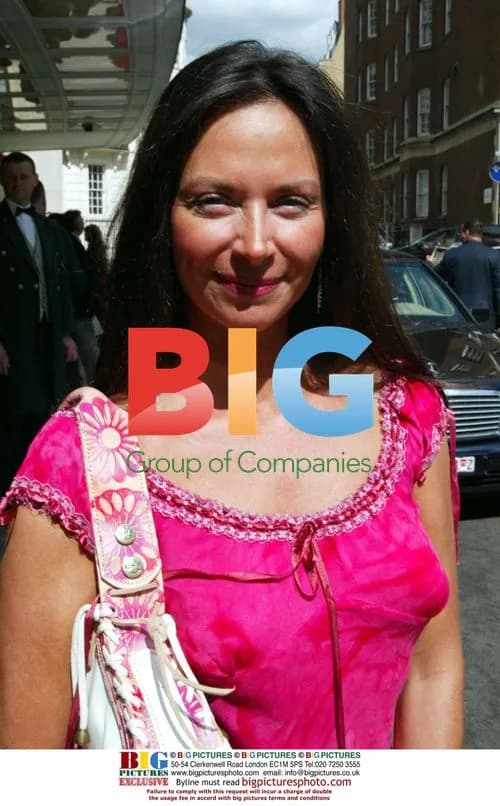 Carol Caplin leaves Dorchester Hotel