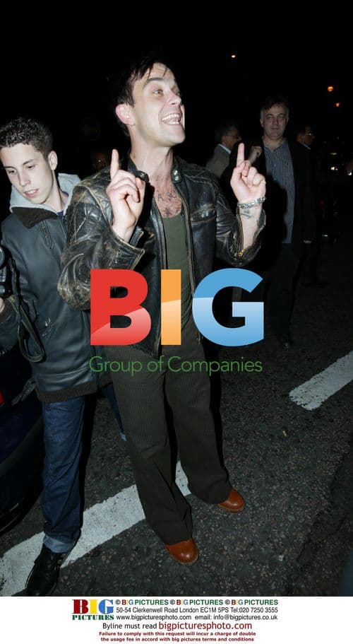 Robbie Williams Seen Leaving Nobu with Ant, Dec and Others