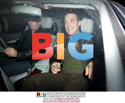 Robbie Williams Seen Leaving Nobu with Ant, Dec, and Others