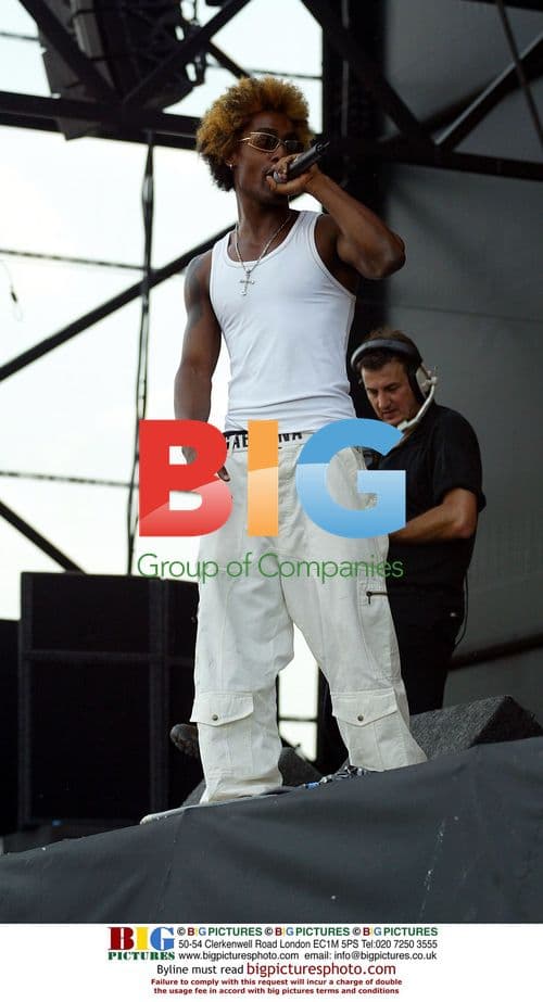 Simon of Blue performs at Summer XS Concert