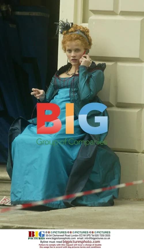 Reese Witherspoon on Vanity Fair set