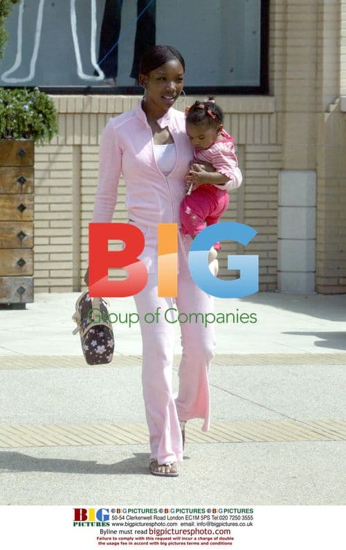 Brandy, Kelly Rowland out shopping in Beverly Hills