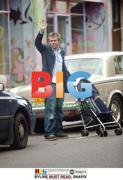 Blur Frontman Damon Albarn Pushing Buggy