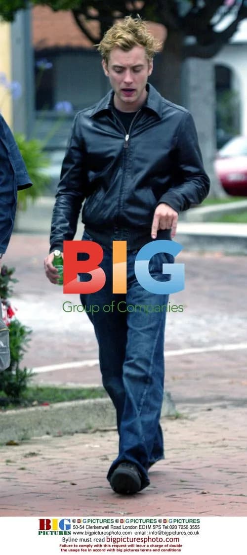 Jude Law Lunch and Shopping in Malibu
