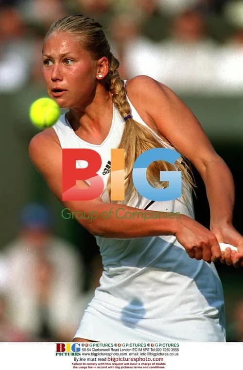 Anna Kournikova Wimbledon 2000