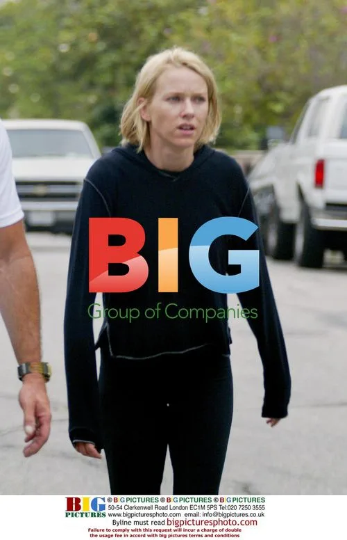 Naomi Watts Jogging with Trainer