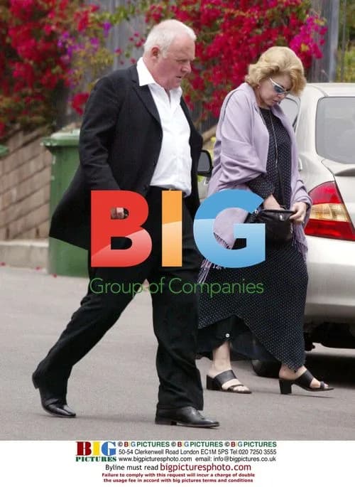 Anthony Hopkins Meets with Friends in LA