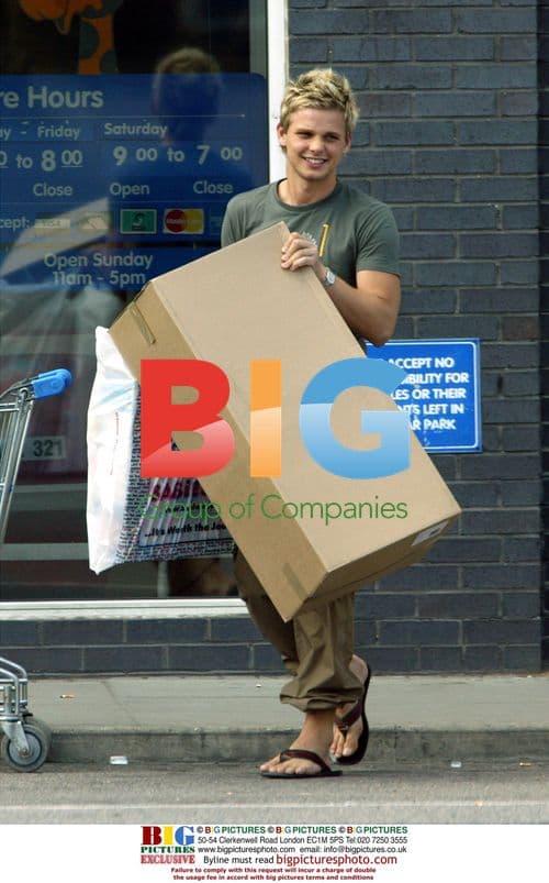 Jade Goody and Jeff Brazier Out Shopping for Baby