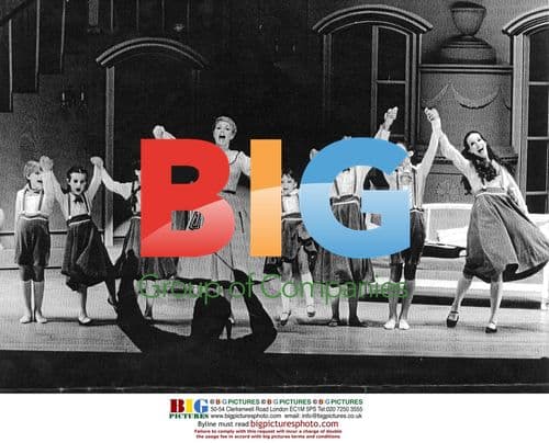 Sarah Jessica Parker in "The Sound of Music"