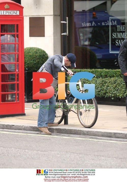 Suki Waterhouse on the Street