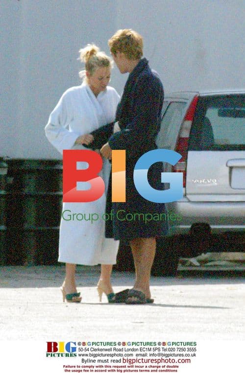 Jude Law, Naomi Watts, Dustin Hoffman, and Lily Tomlin on "I Love Huckabee" set