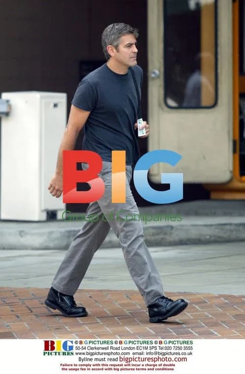 George Clooney Stops for Panhandler