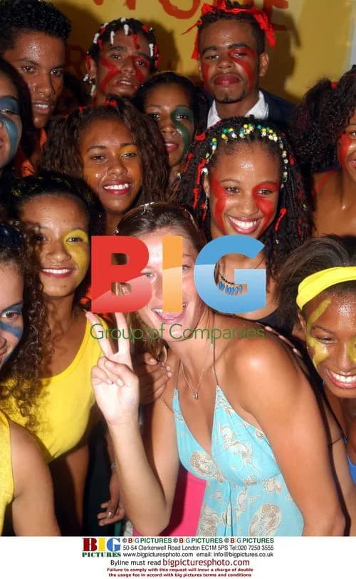 Gisele Bundchen with students in Salvador, Brazil