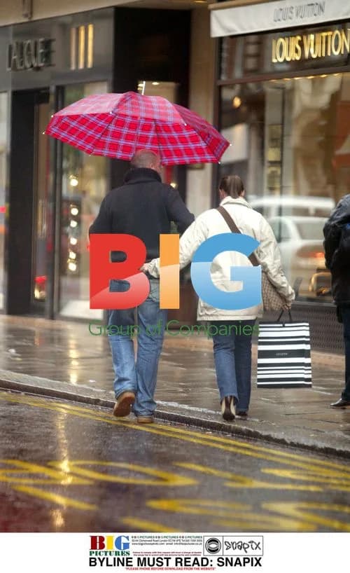 Charlie Brooks Out Shopping with Boyfriend in London