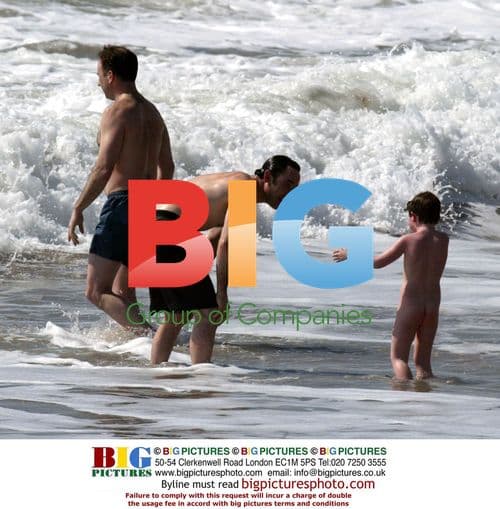 John and Joan Cusack Enjoy Day at Beach