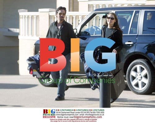 Benjamin Bratt & Talisa Soto Shop With Baby