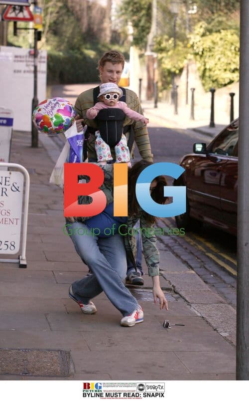 Jamie and Jules Oliver with baby Poppy