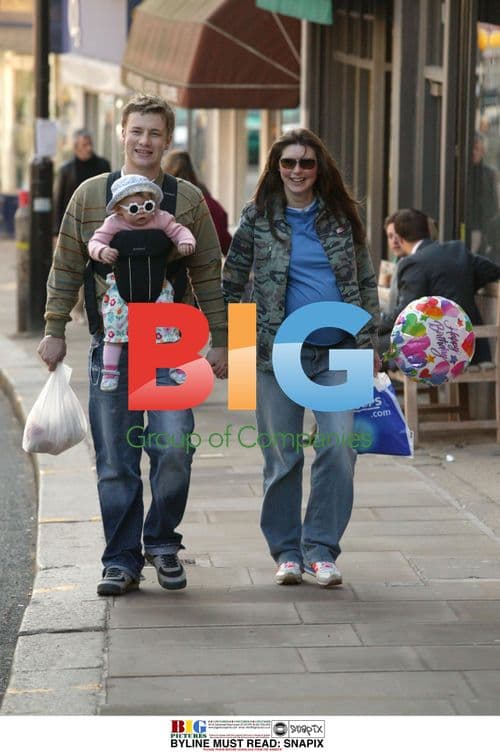 Jamie and Jules Oliver Out with Baby Poppy