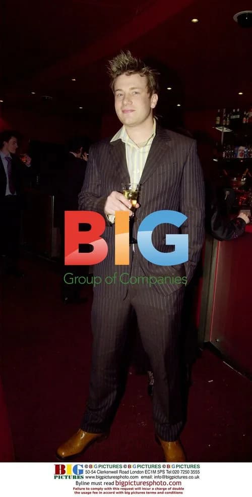 JAMIE OLIVER ATTENDS WHSMITH'S PEOPLE CHOICE AWARDS