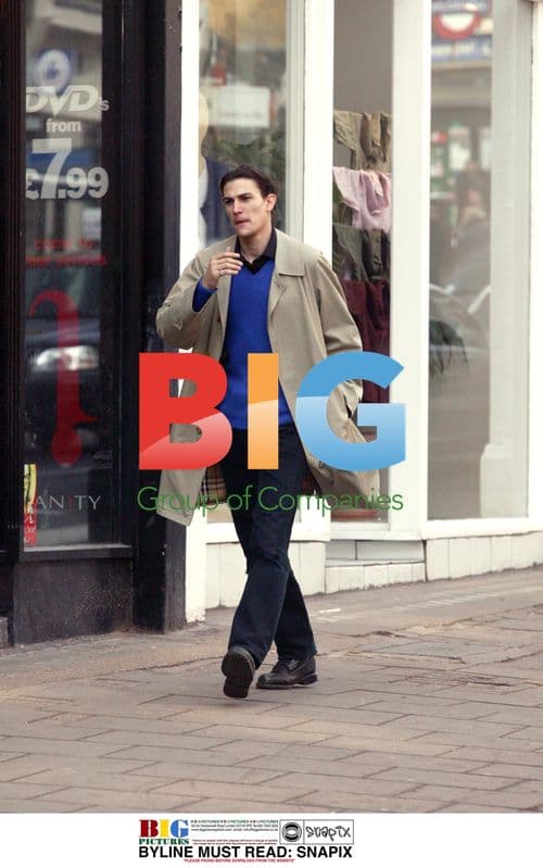 Daniel Schutzman Out for a Walk