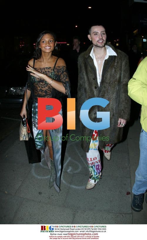 Miss-Teeq at Voyage Shop Opening