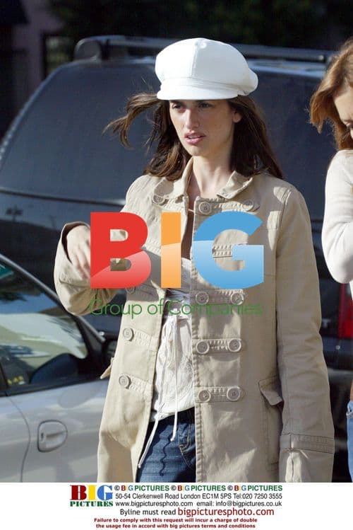 Penelope Cruz Out Shopping Pre-Oscars