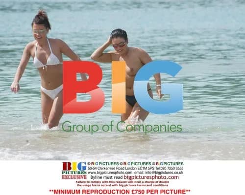 Jessie Wallace Enjoys Caribbean Vacation