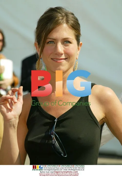 Jennifer Aniston at 2003 Independent Spirit Awards