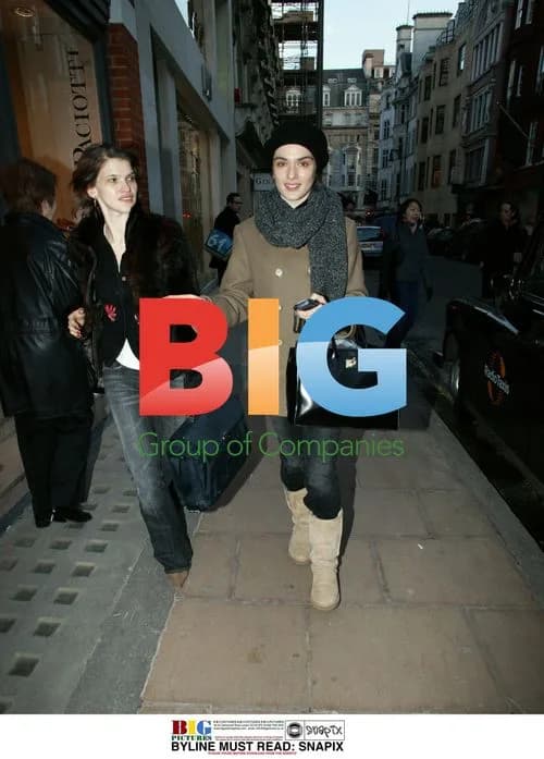 Rachel Weisz Shopping in Central London