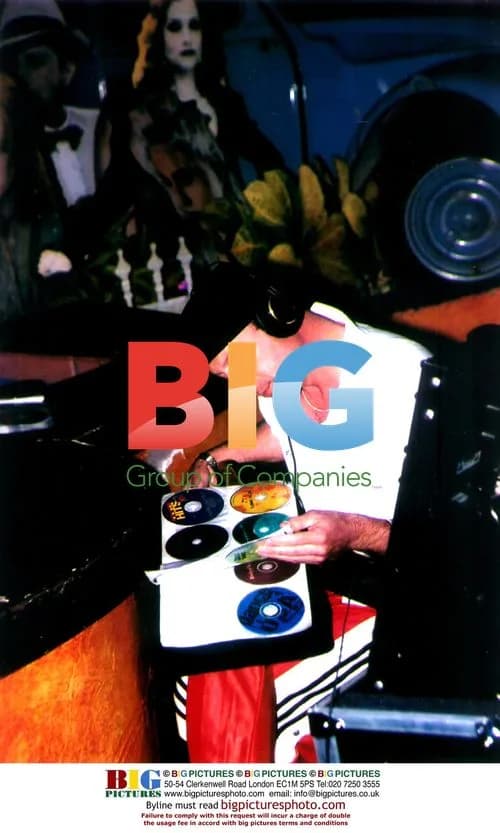 Bruce Willis DJs at Planet Hollywood in Paris