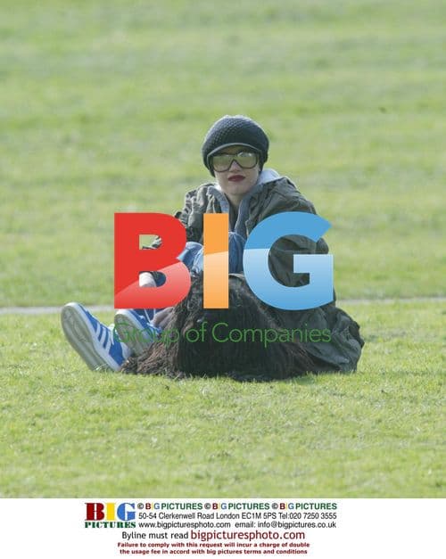 Gwen Stefani and Gavin Rossdale in London Park