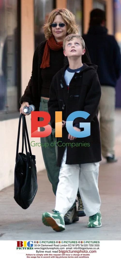 Meg Ryan and Son Grab Treats